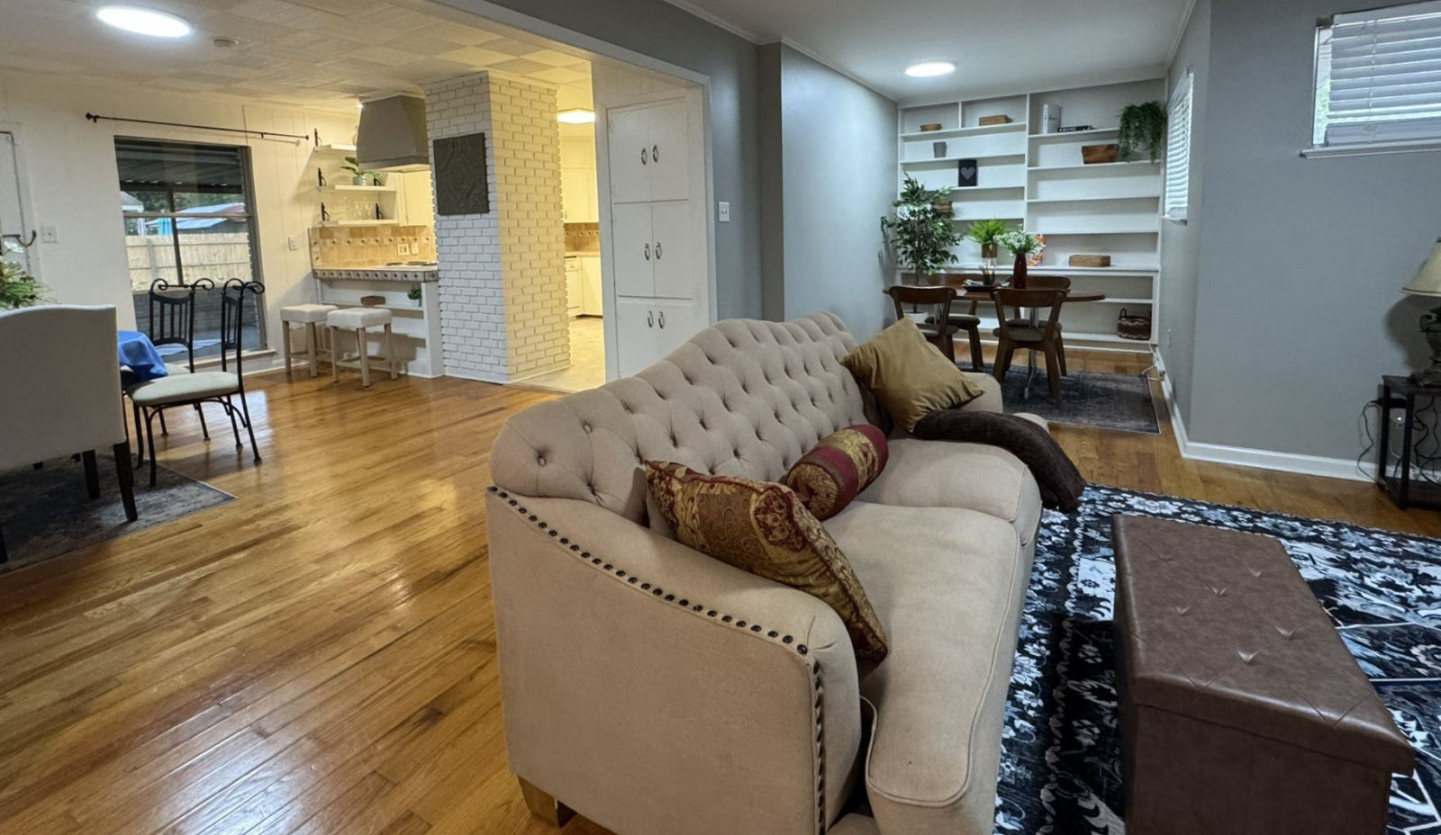 Breakfast Nook — Shelving